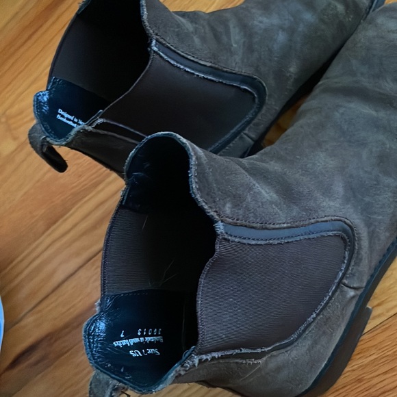 Women’s Thursday Duchess Chelsea Boot - Picture 9 of 11